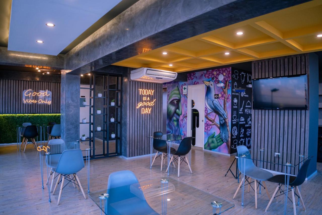 Awqa Hoteles - Sede Natasha Trujillo Zewnętrze zdjęcie